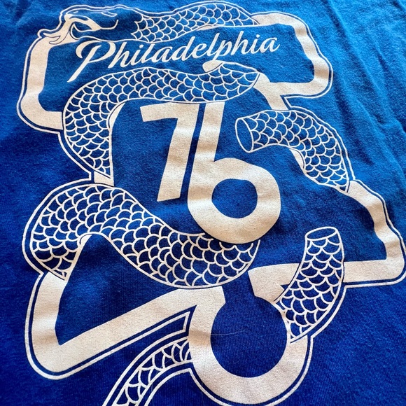 Philadelphia 76ers playoff shirt - Picture 1 of 2